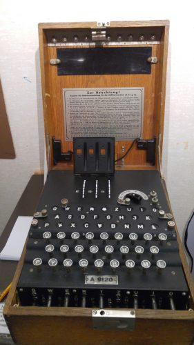 enigma_machine1